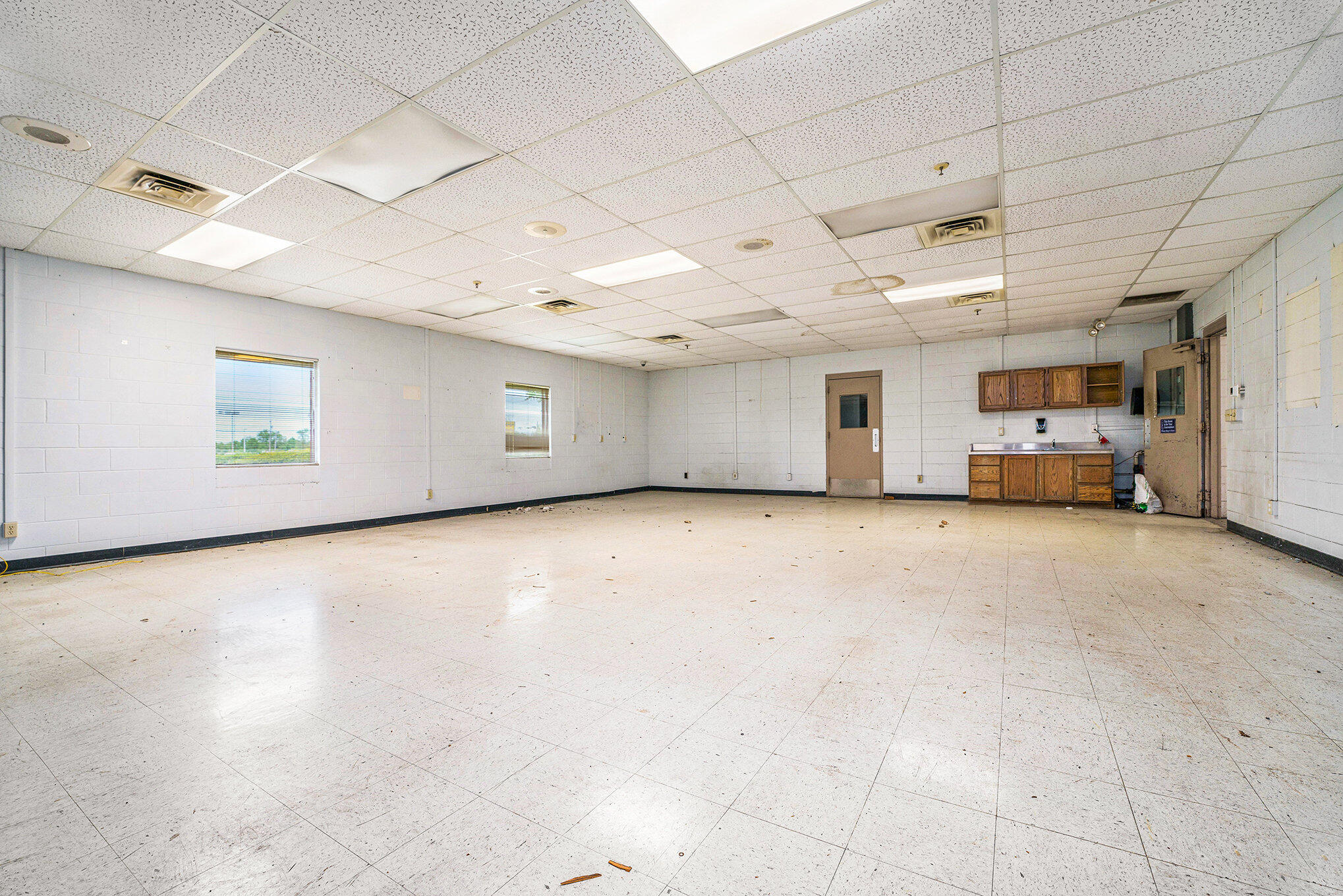 111 Day Drive Combo 205 US-131