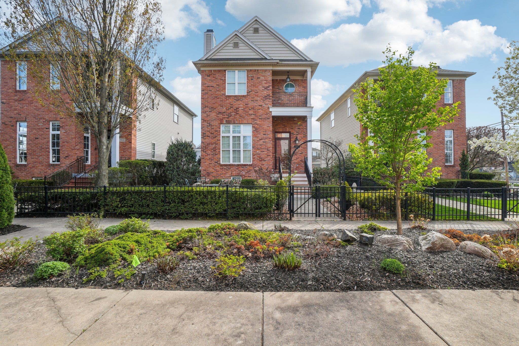 29044 THISTLE Lane