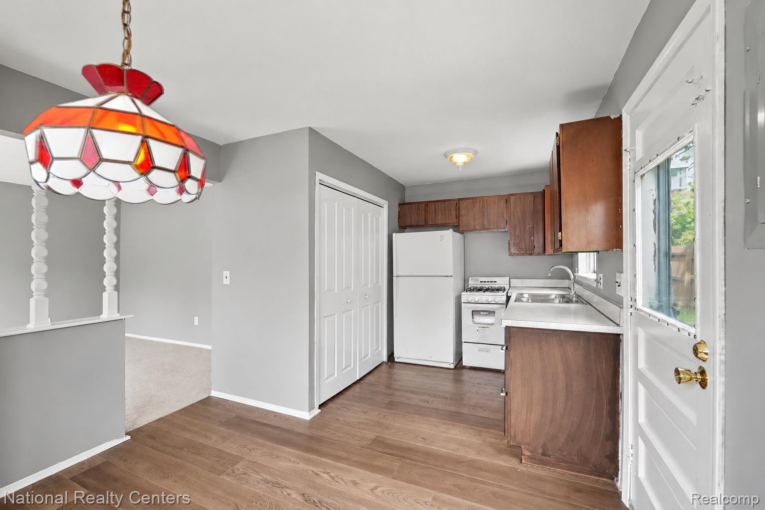 1069 Urbancrest Drive
