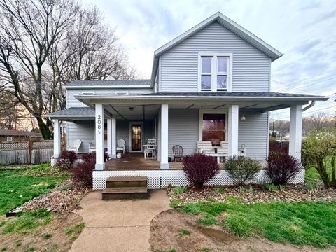 Photo of 208 S Church Street, Coloma City, MI 49038 (MLS # 69026013466)