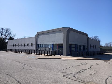 936 E Ludington Avenue Ludington City MI 49431