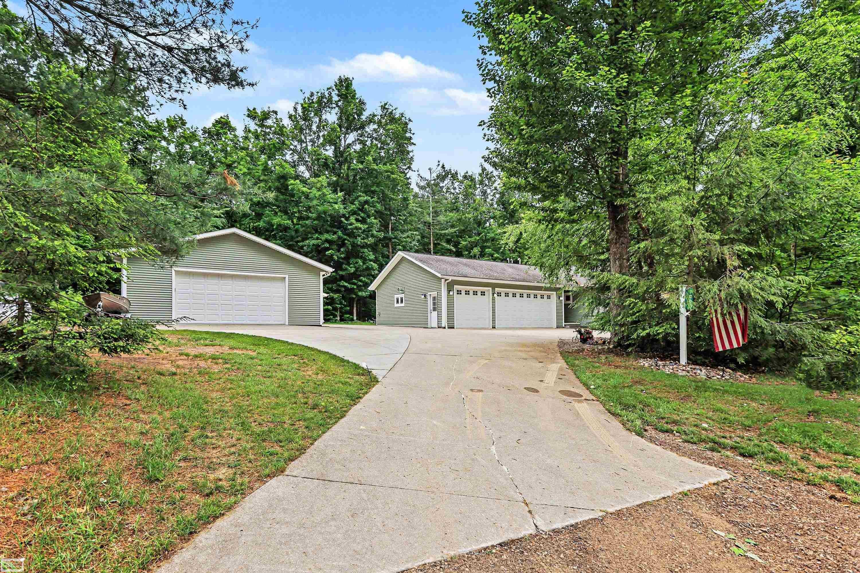 7903 Macatawa Trail