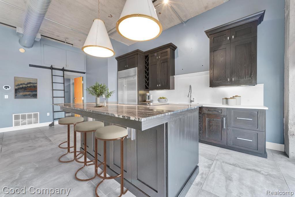 55 W Canfield 205