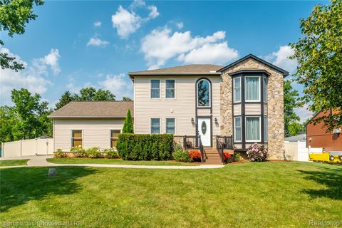 1900 S Lake Court Novi City MI 48377