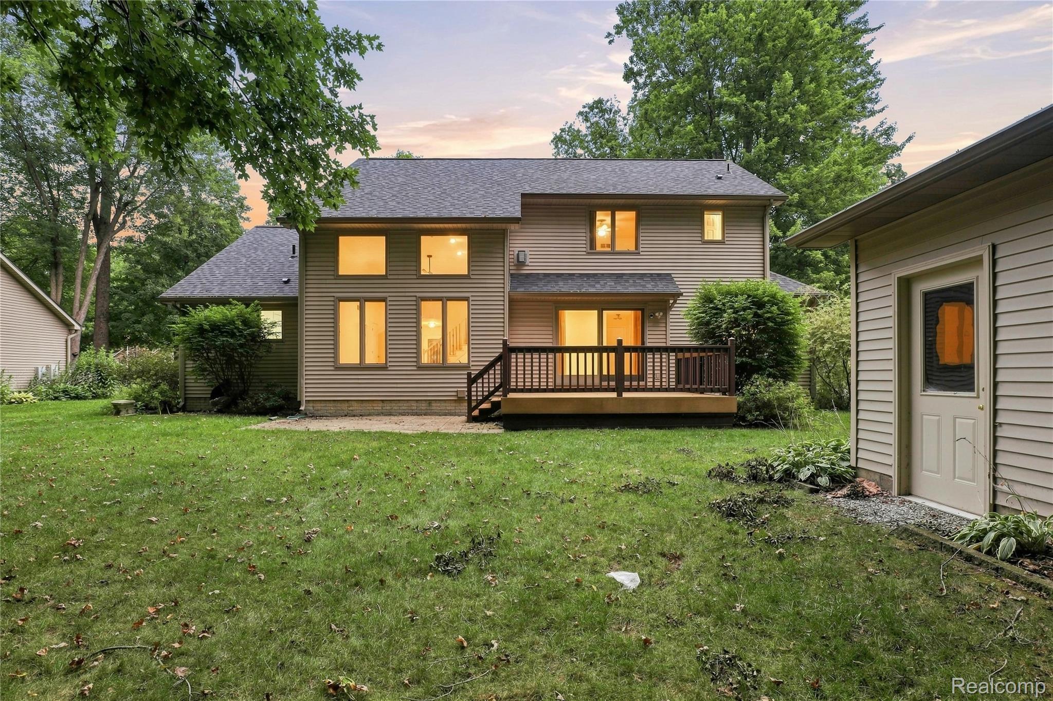 2318 Flagstone Drive