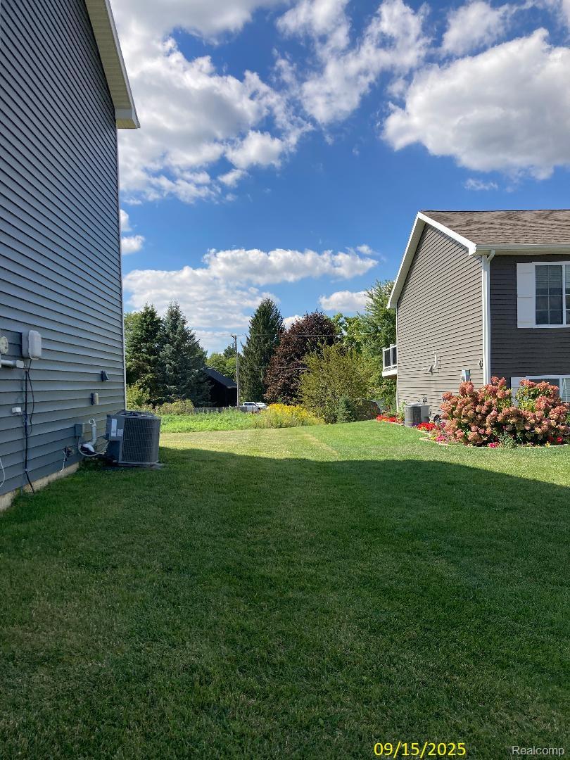 3299 Hill Hollow Lane