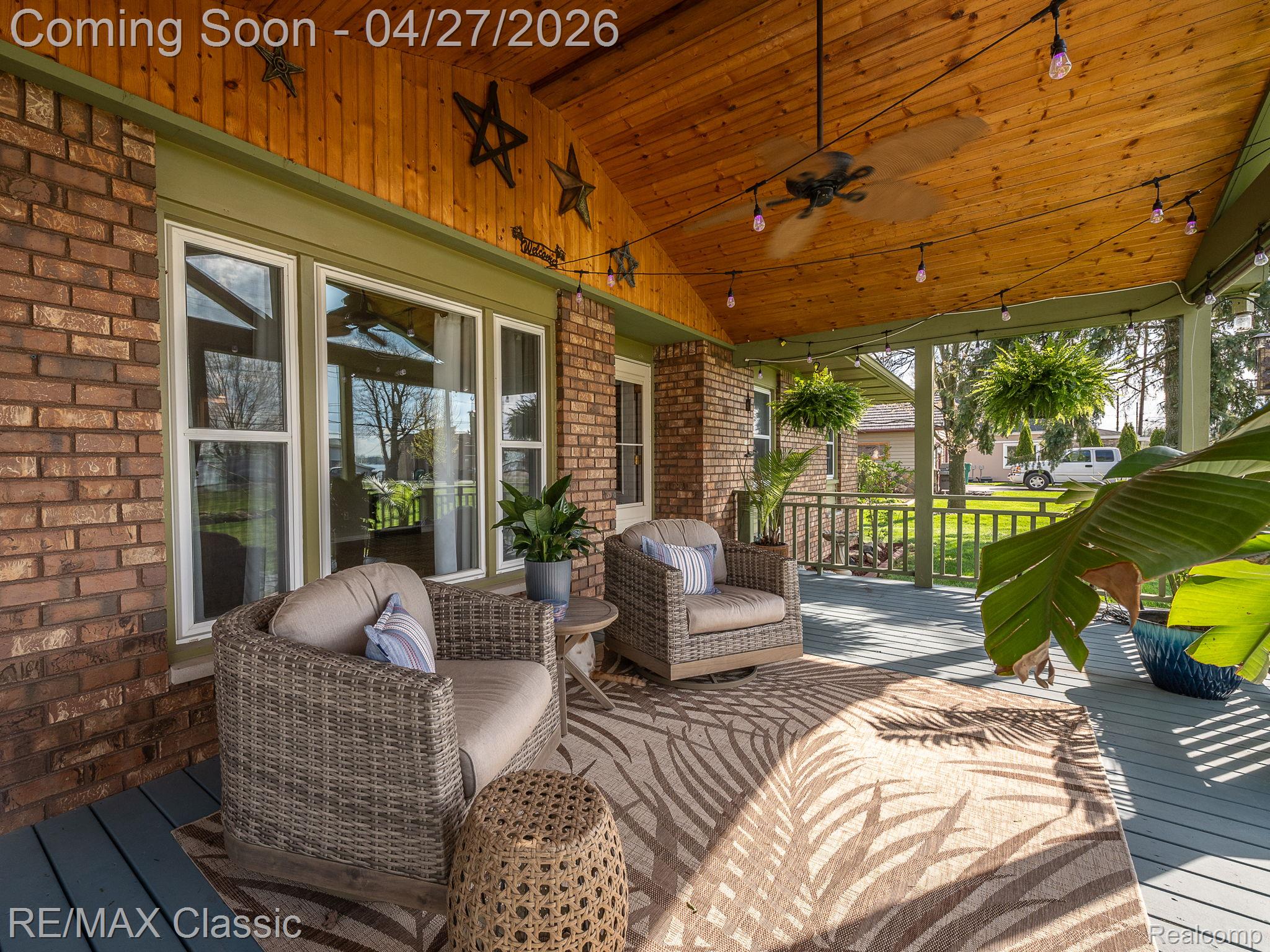 428 E East Shore Drive