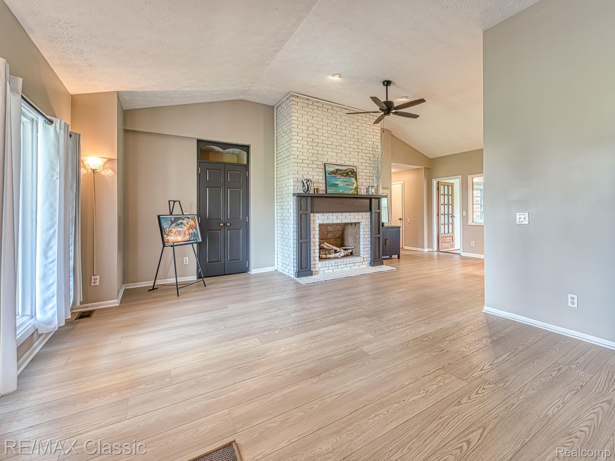 428 E Shore Drive