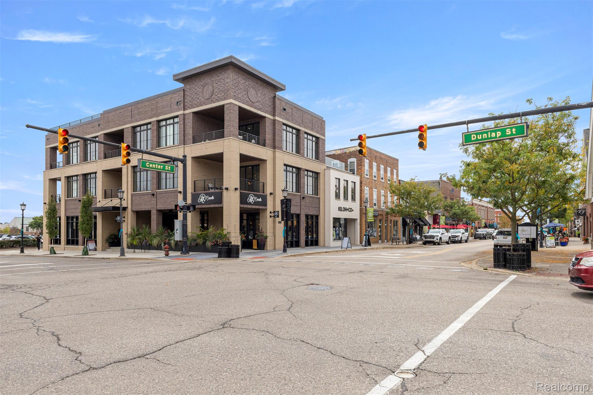 156 N Center Unit 202