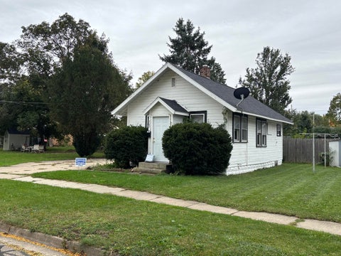 Tiny photo for 703 E Lafayette Street, Sturgis City, MI 49091 (MLS # 68026055759)
