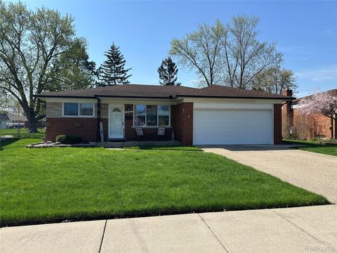 Photo of 12942 Ray Drive, Warren City, MI 48088 (MLS # 20261026982)