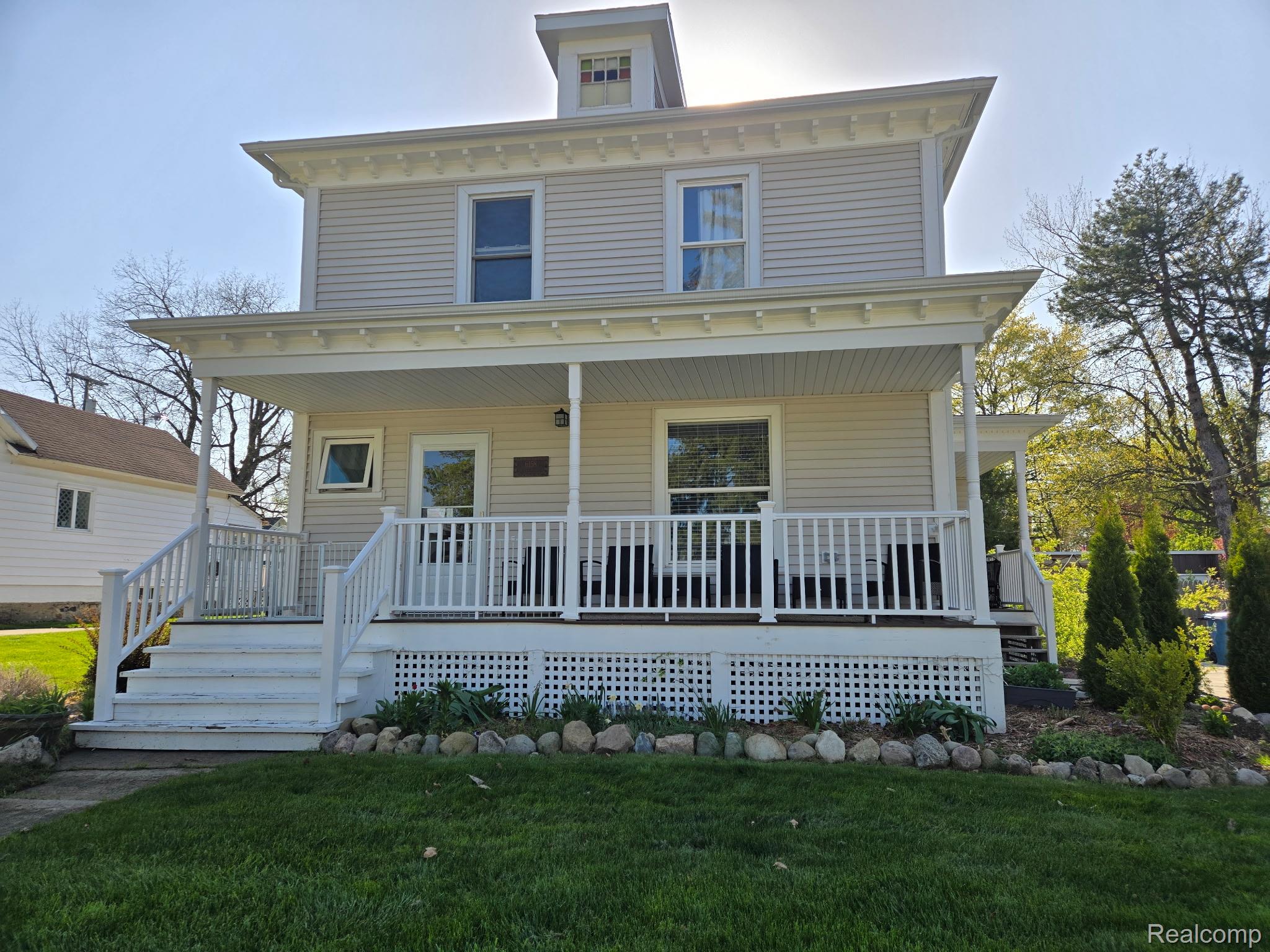 6158 S Fulton Street