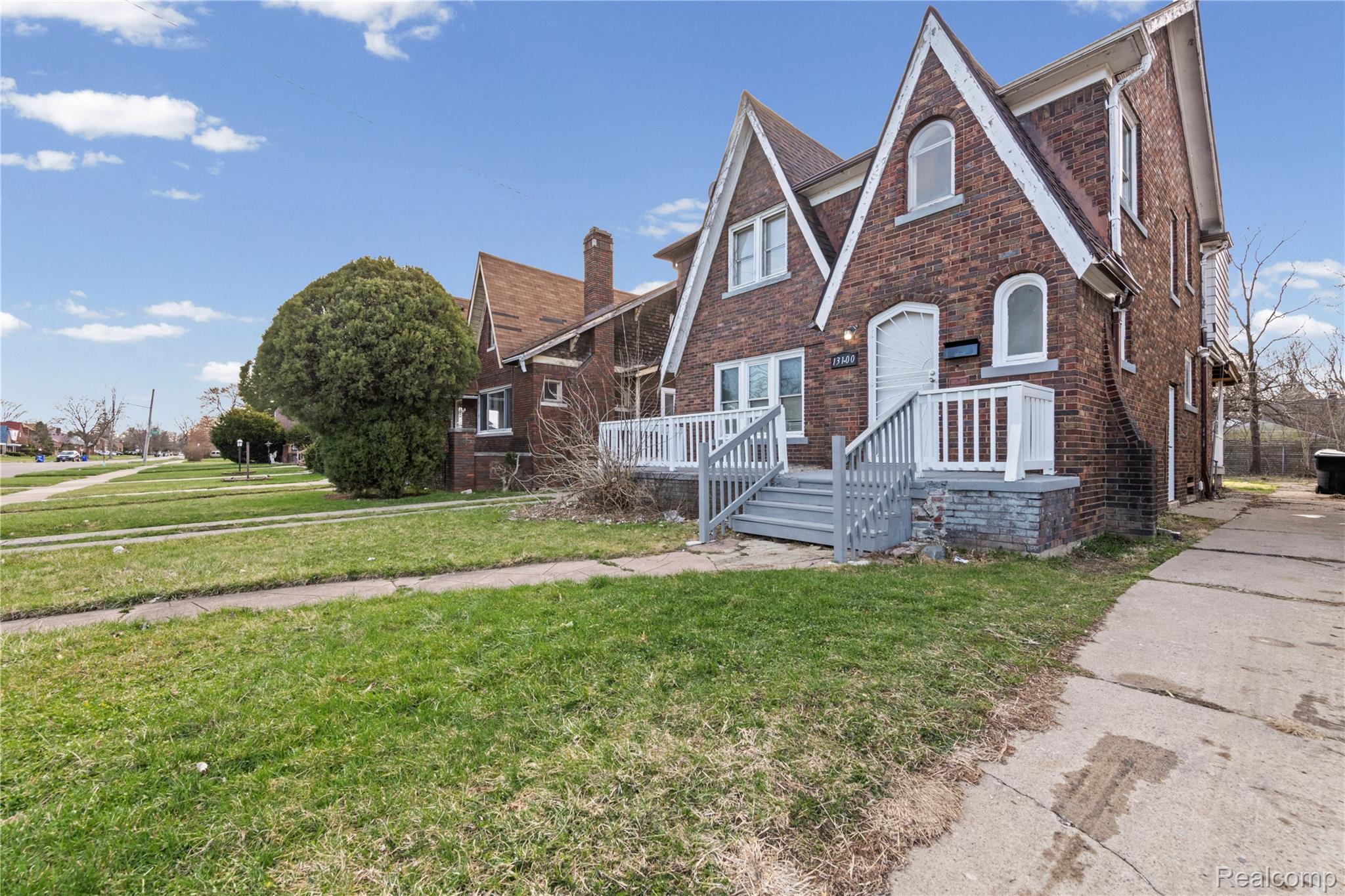 13100 Wilshire Drive