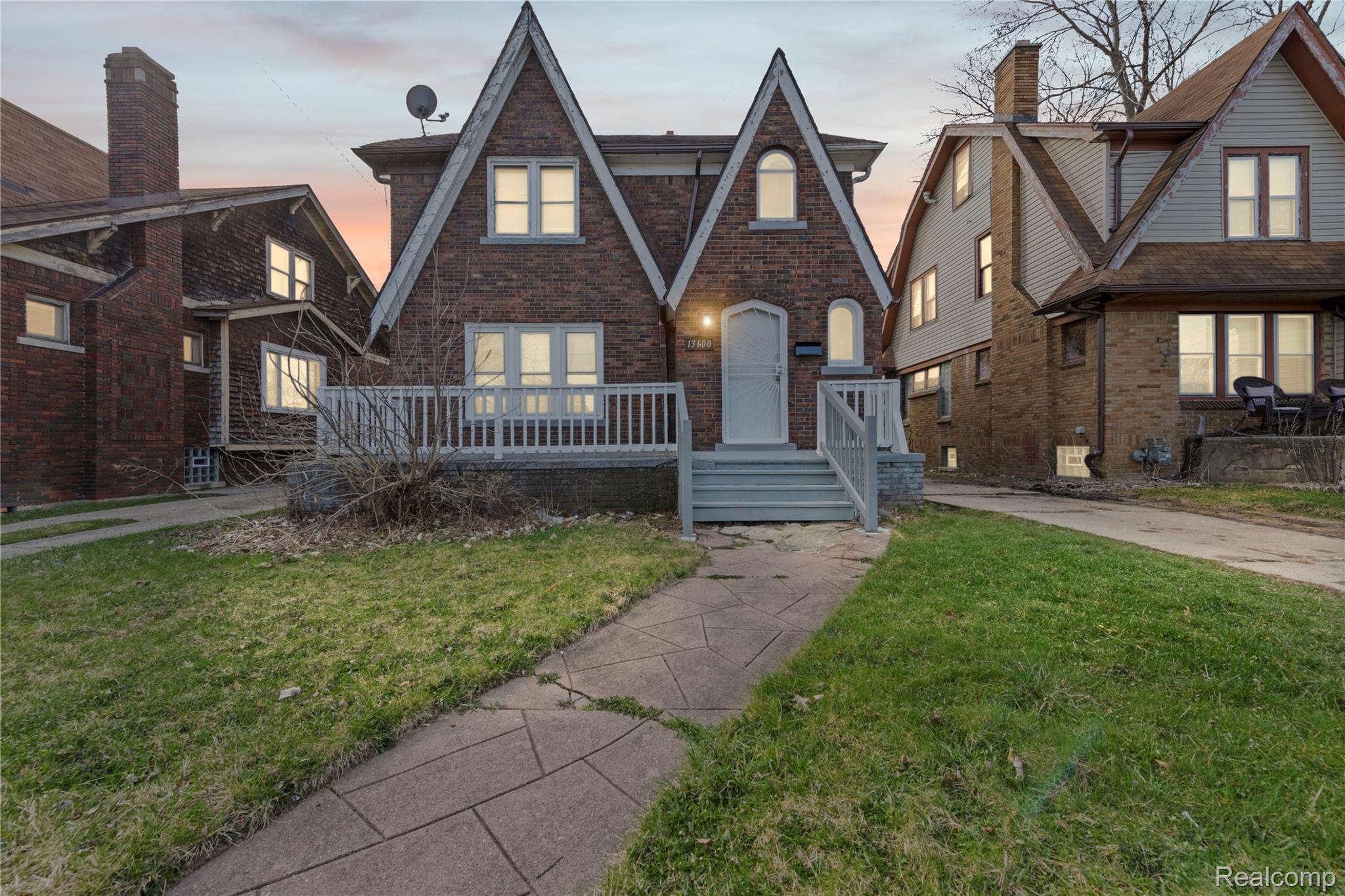 13100 Wilshire Drive