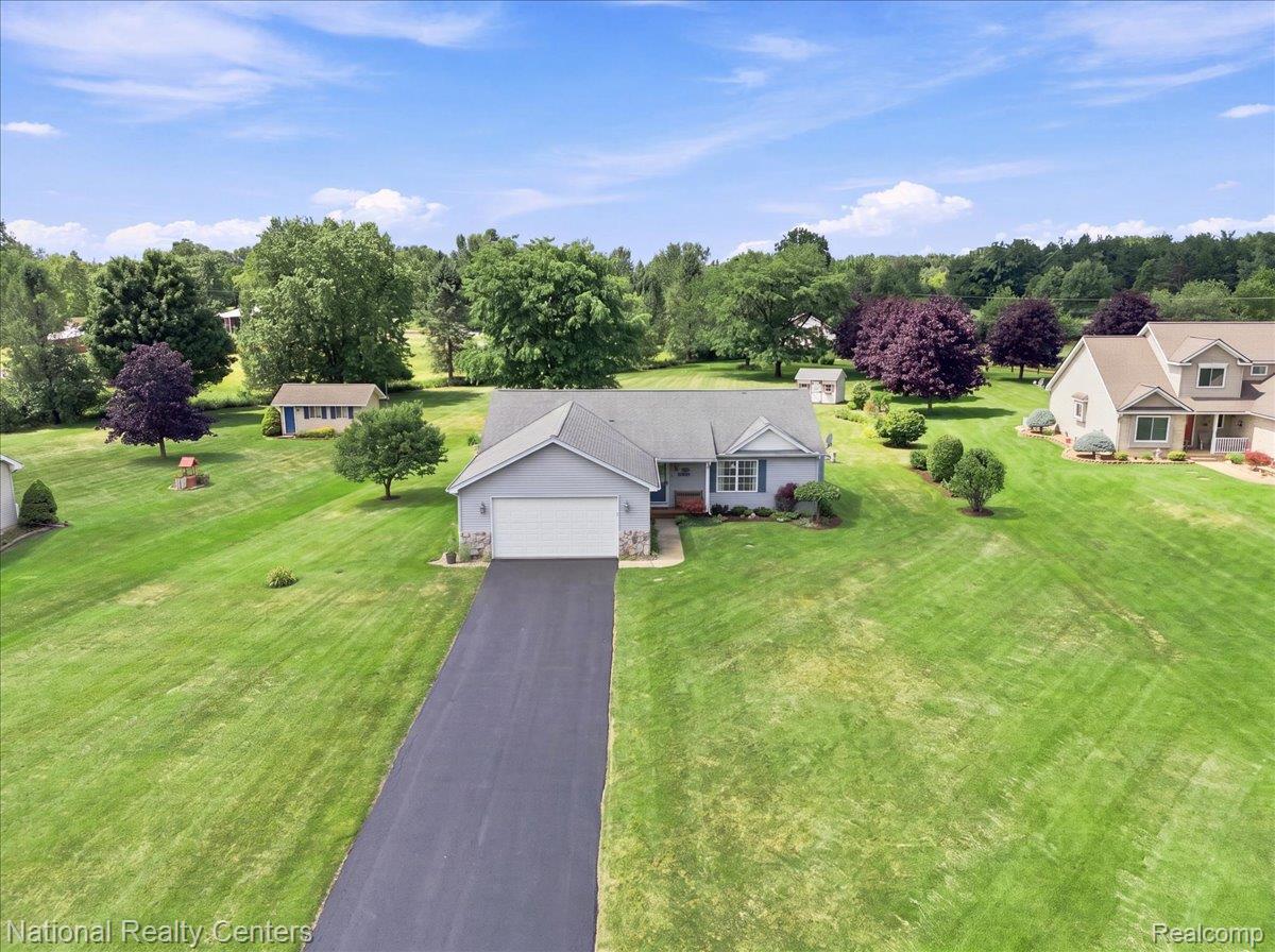 10844 Mackinaw Trail