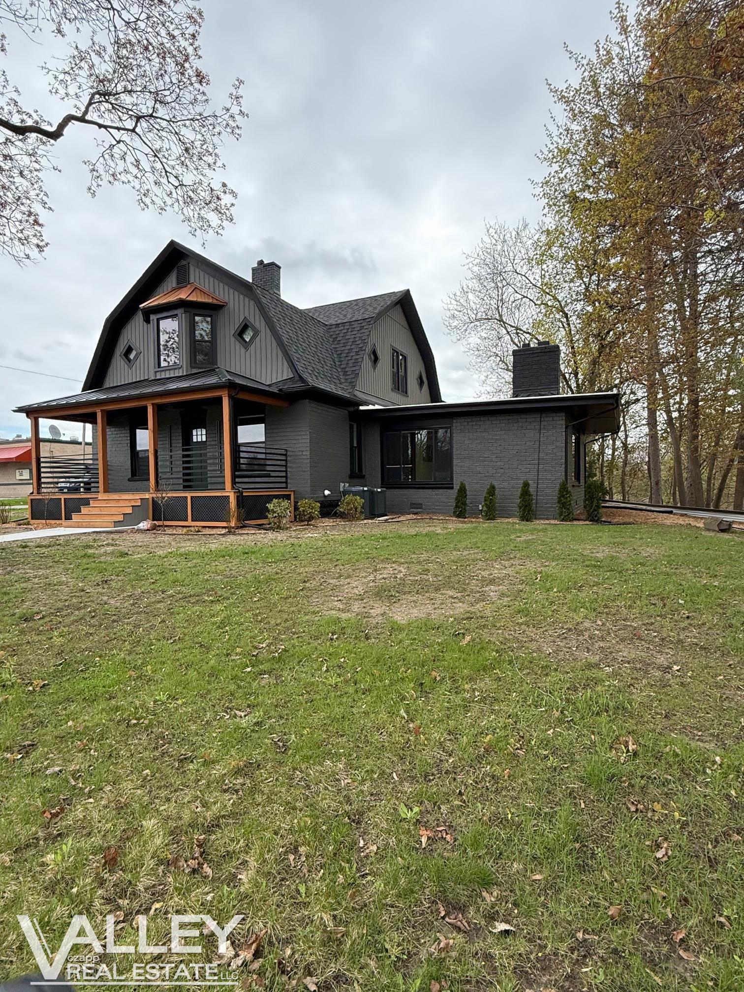 175 W Washington Street