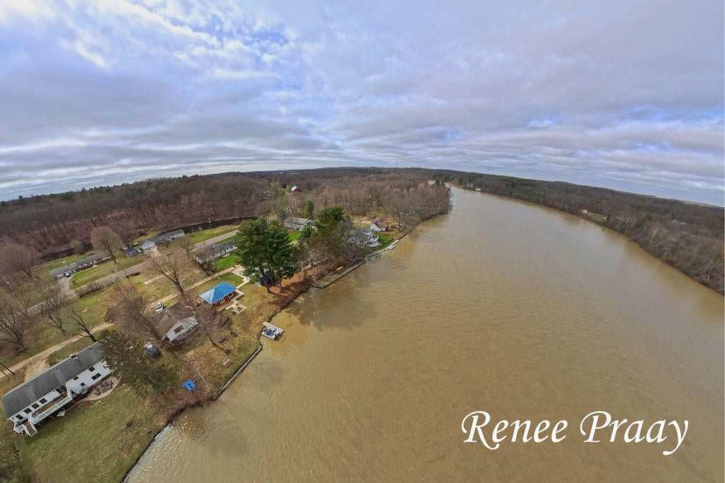 3511 Lake Allegan Drive
