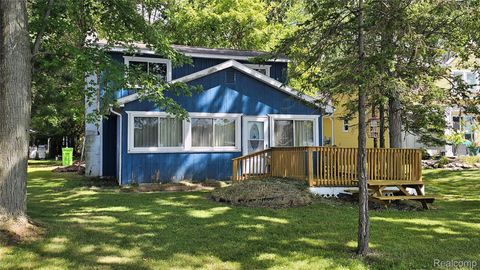 10250 Buhl Drive Hamburg Township MI 48143