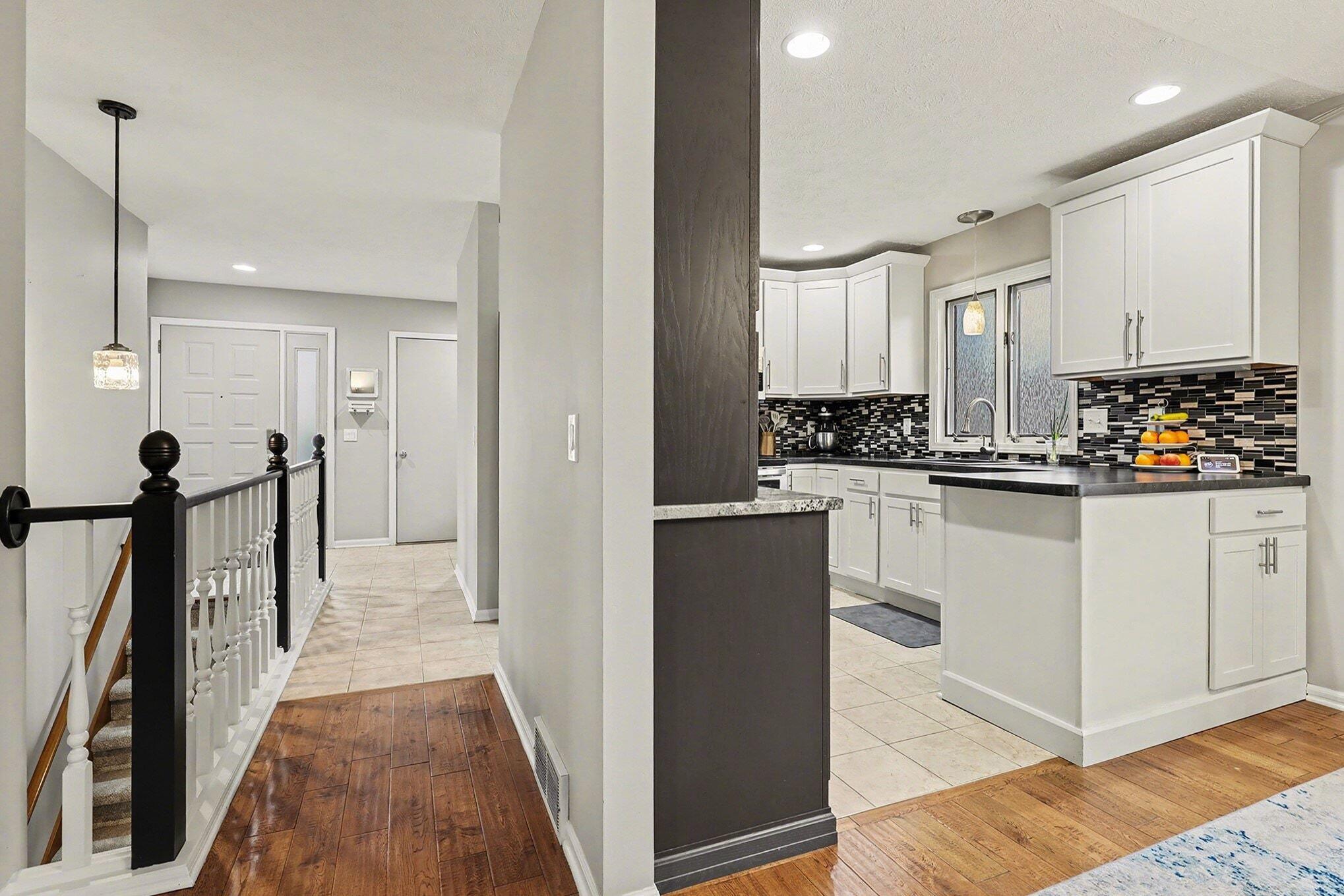 6615 Bella Vista Drive NE