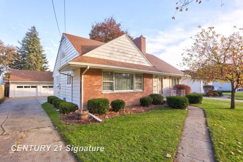 2838 Deindorfer Street Saginaw City MI 48602