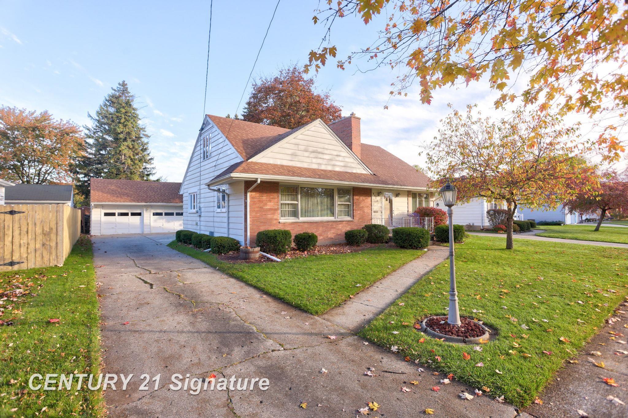 2838 Deindorfer Street