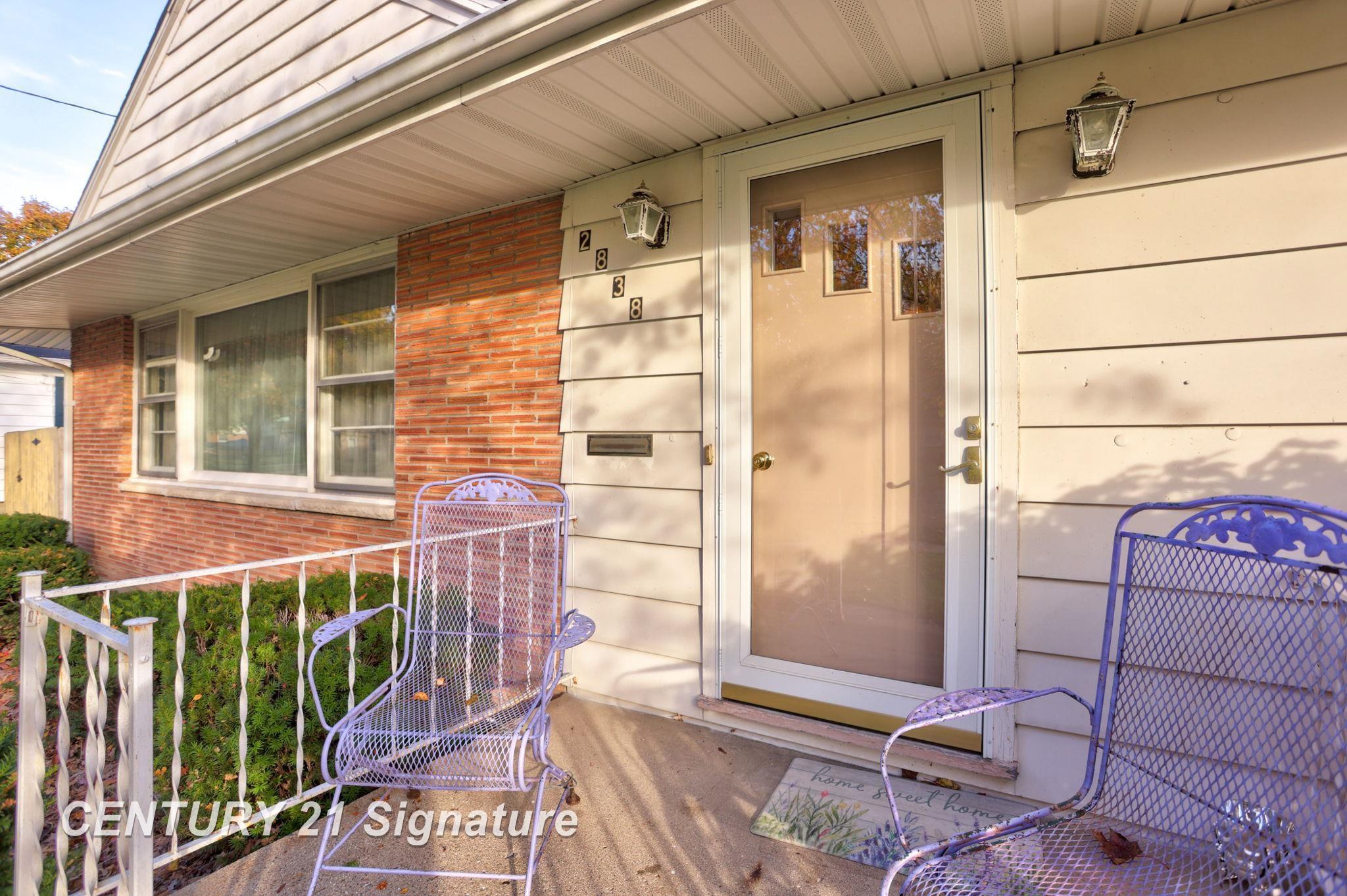 2838 Deindorfer Street