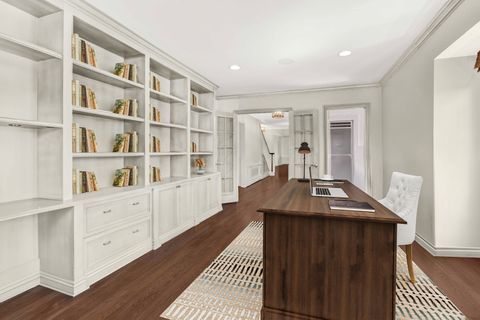 A home in BloomfieldCharterTownship_Oakland