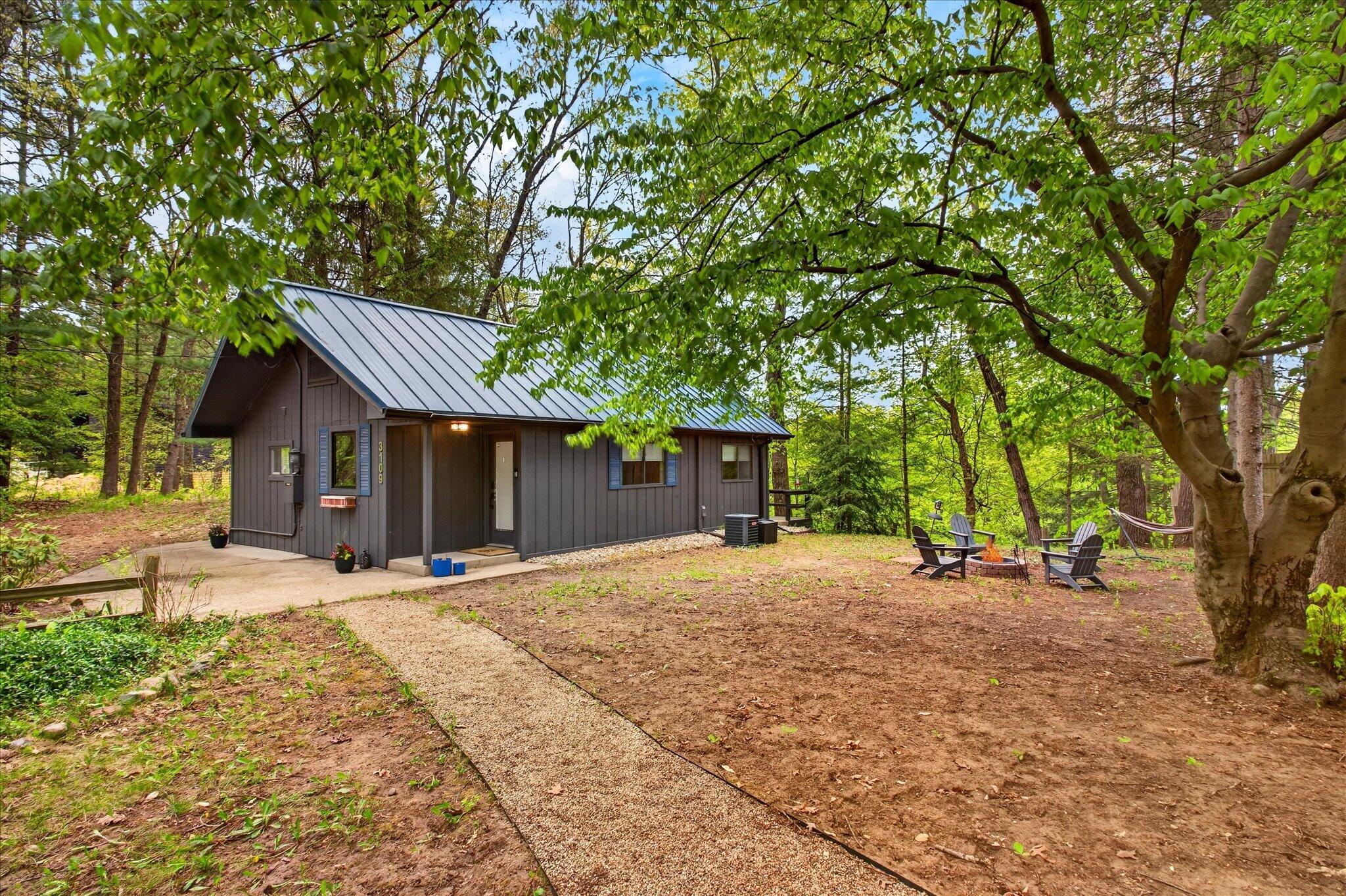 3109 River Bend Trail