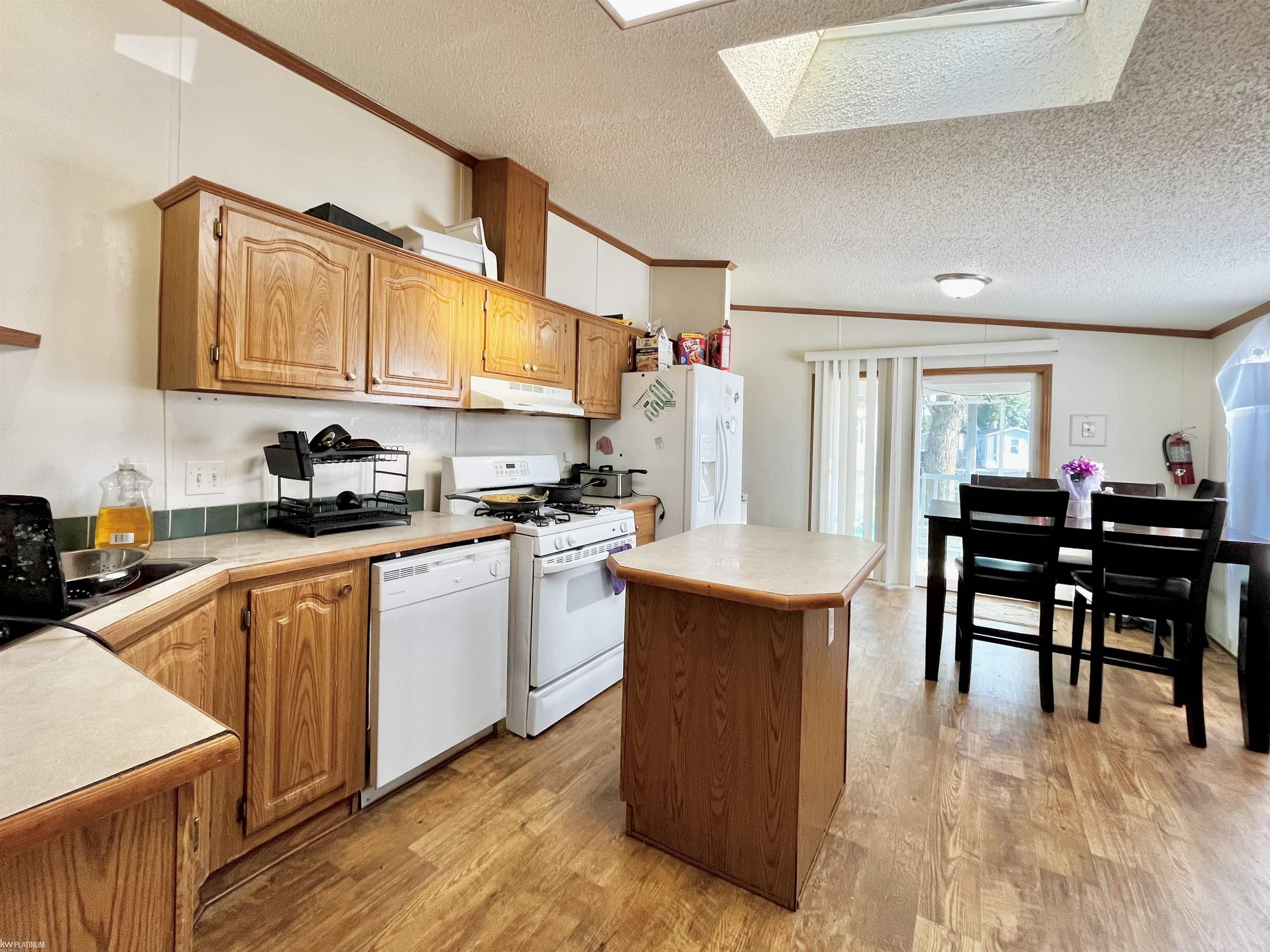 43242 E Morgan Court