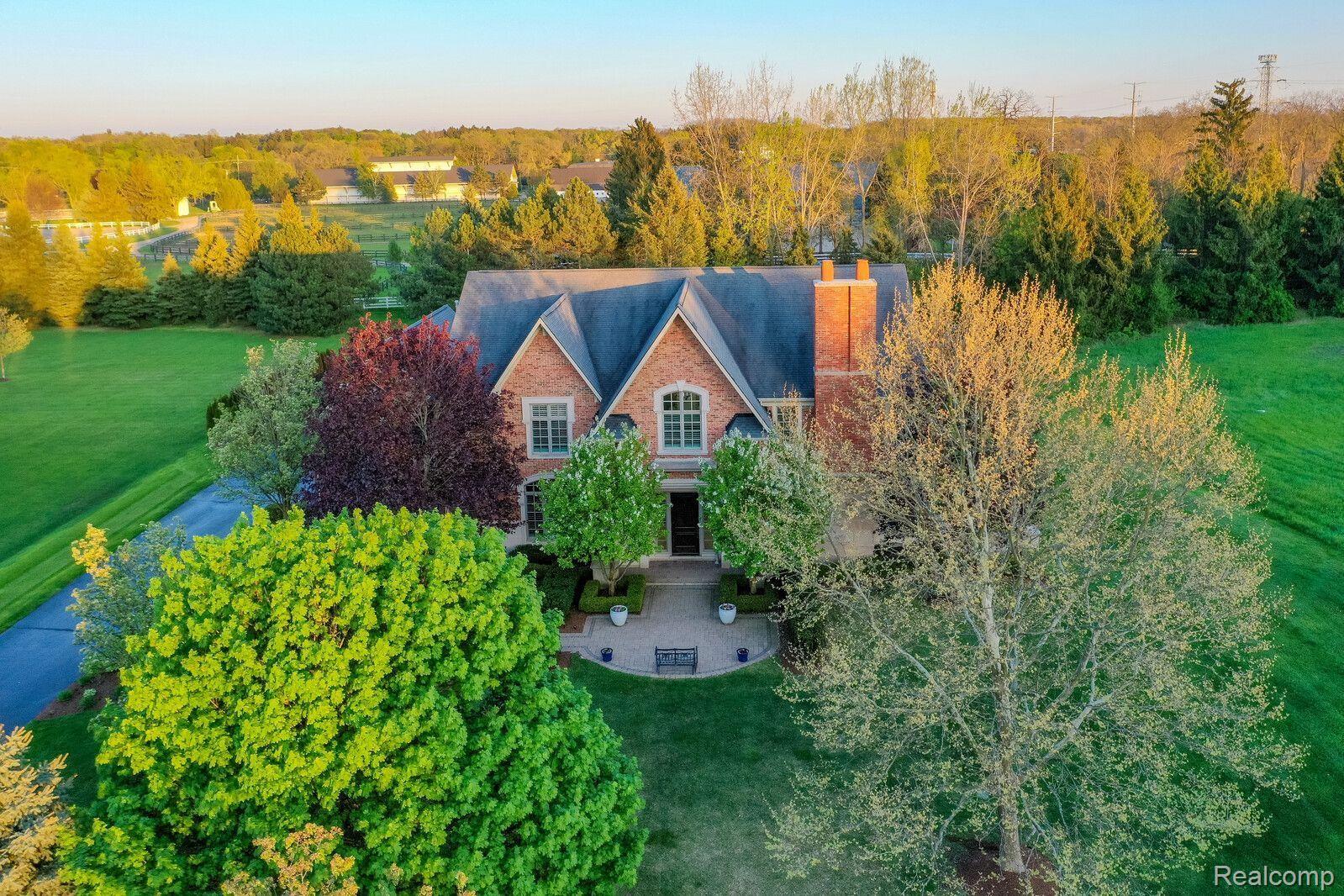 514 CHASE Lane
