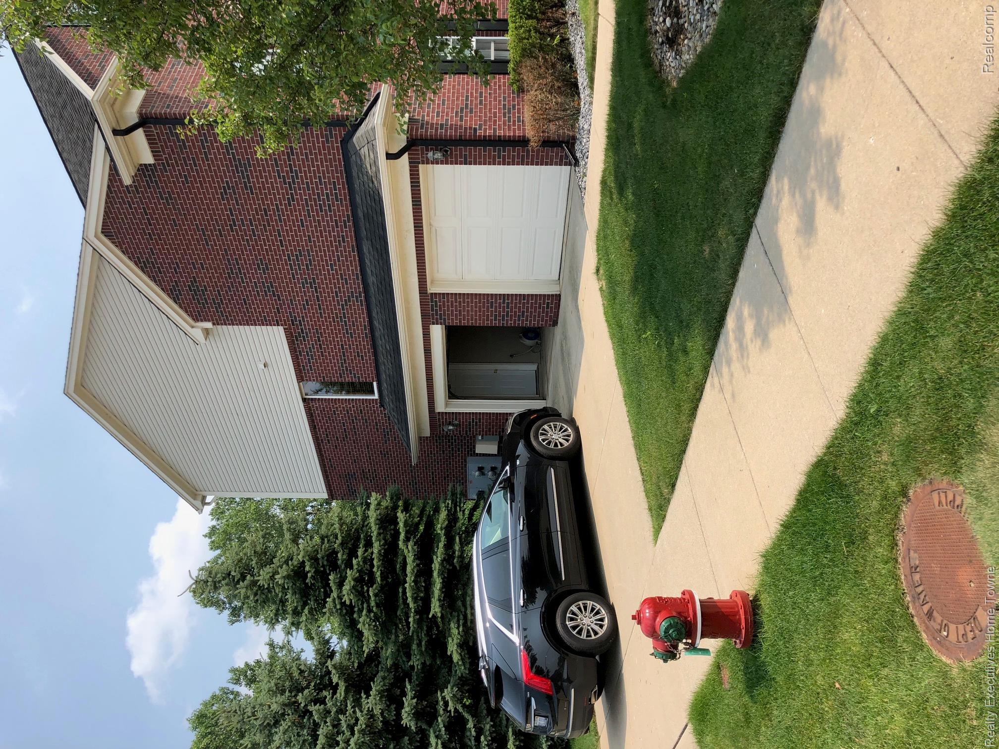 838 Red Run Drive