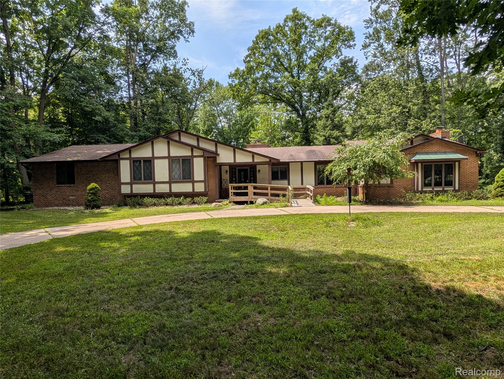 9345 Weber Road