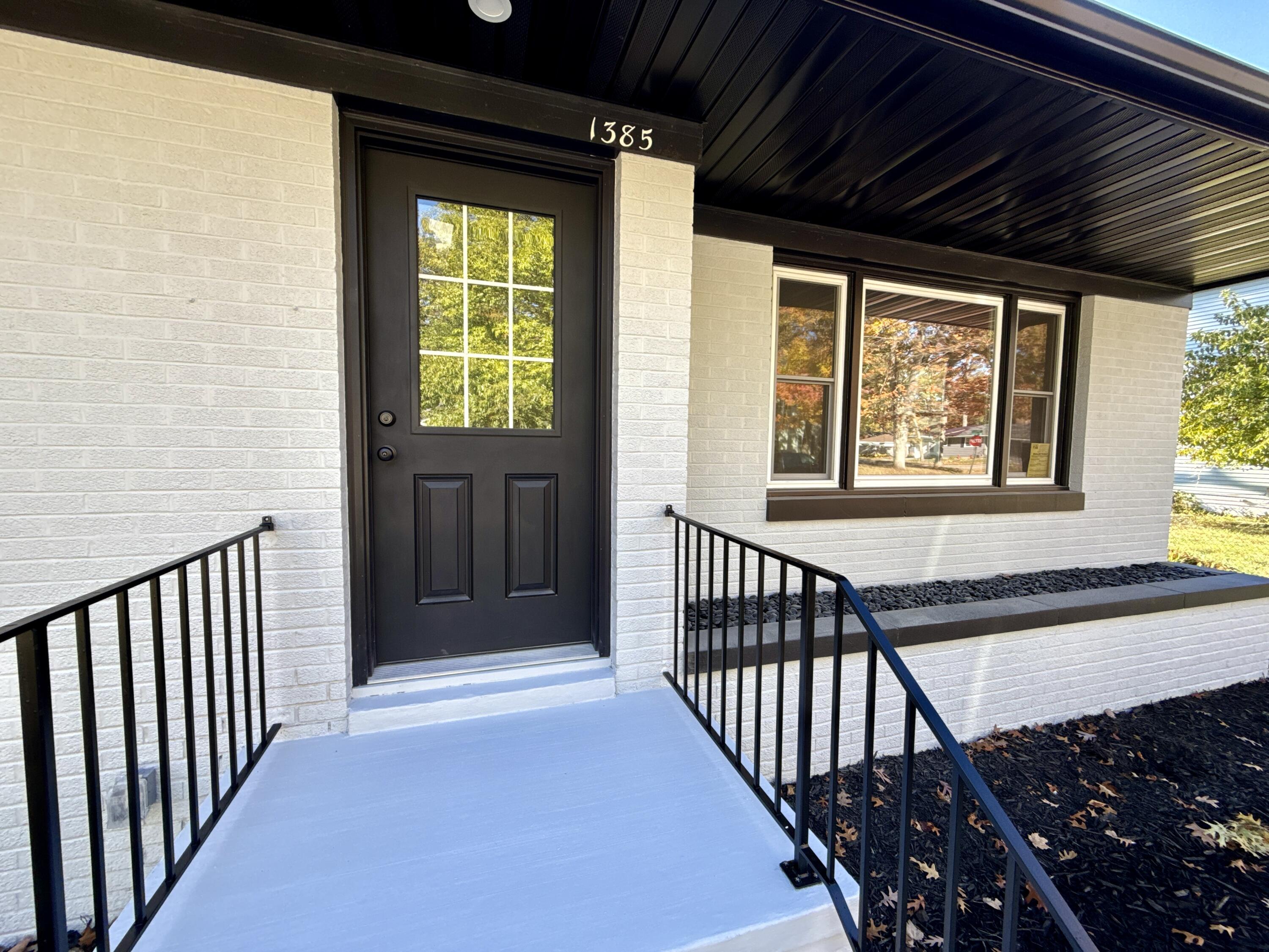 1385 Beardsley Avenue