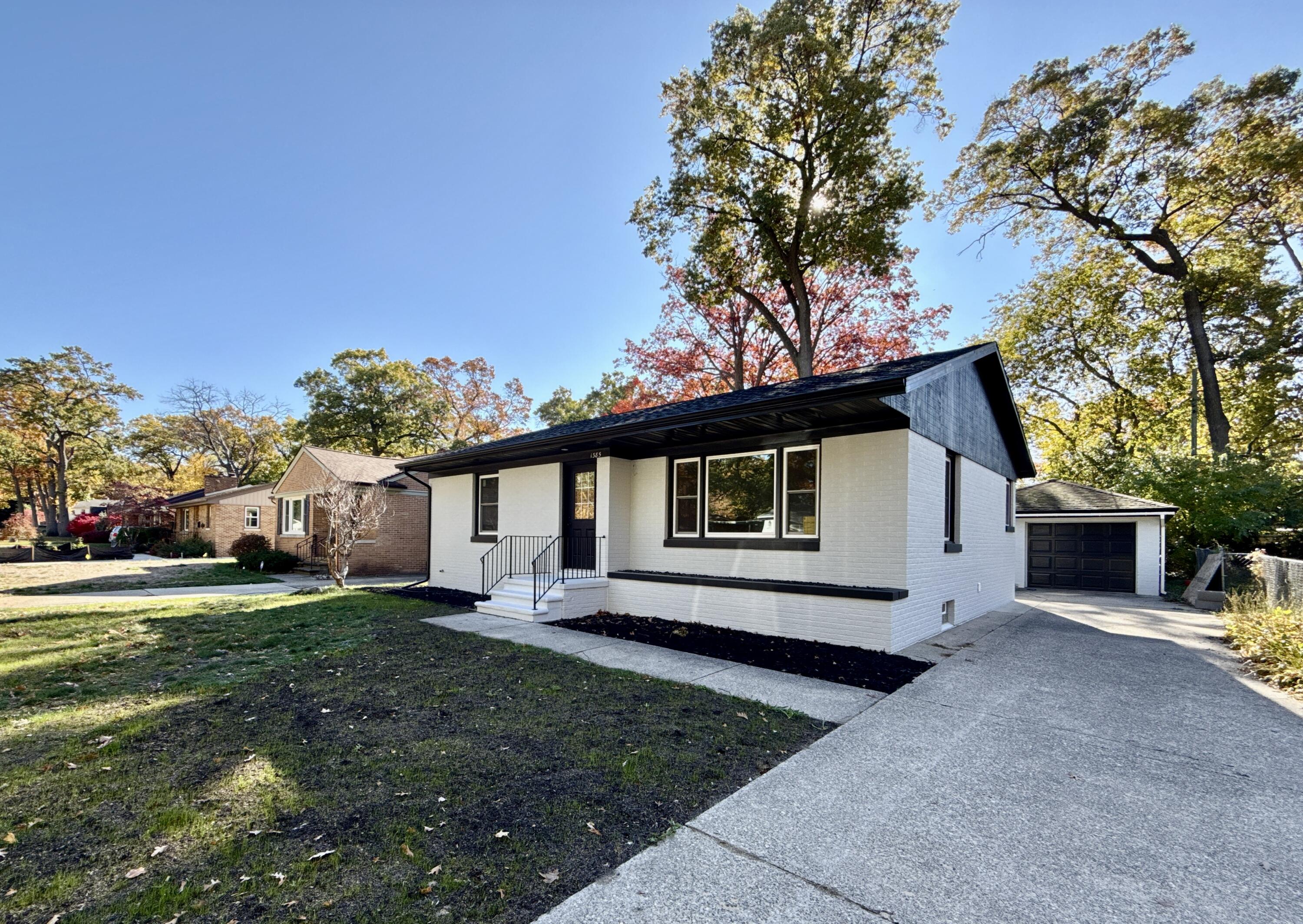 1385 Beardsley Avenue