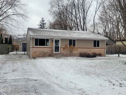 3232 Harrison Avenue Rochester Hills City MI 48307