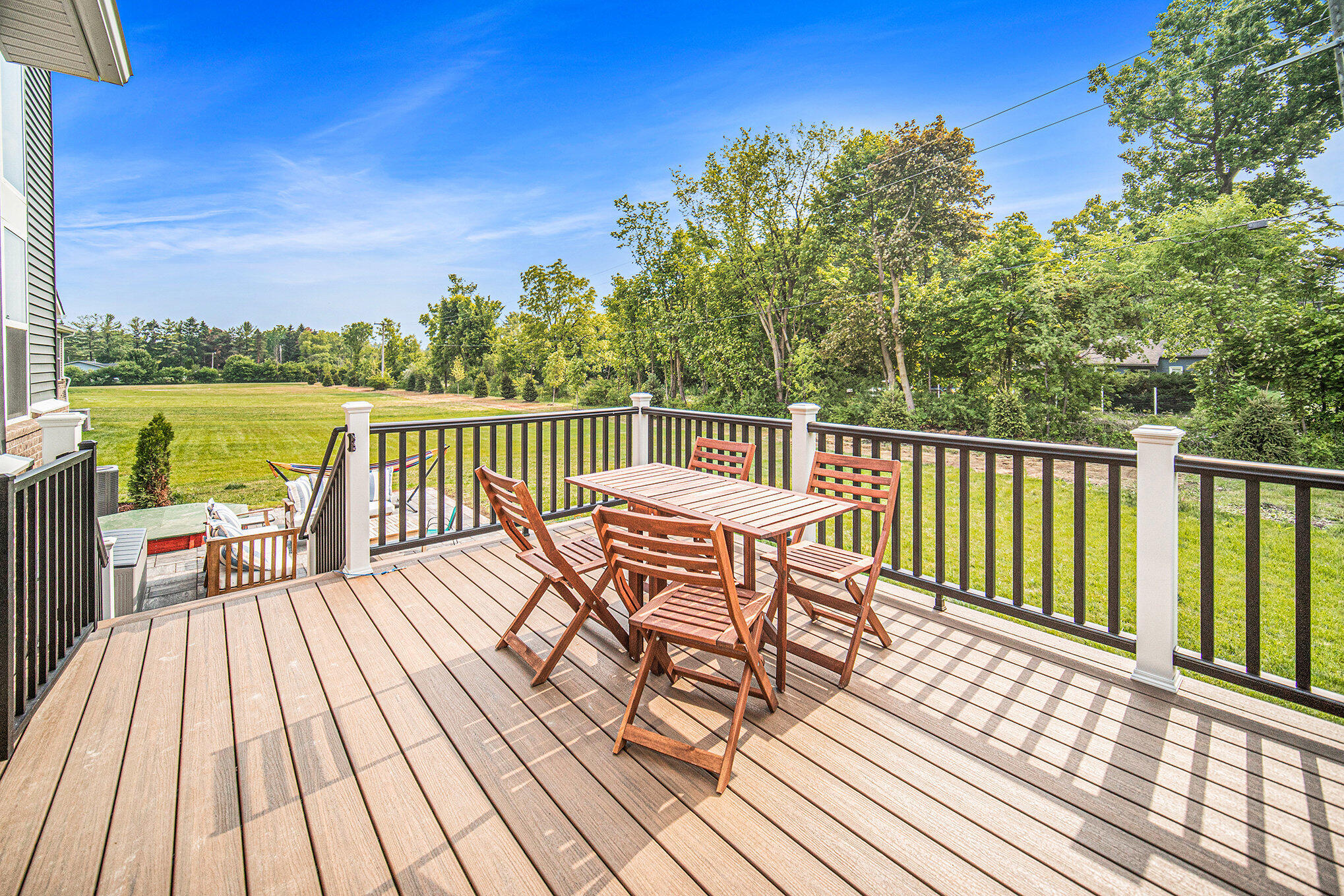 2430 Meadow Hills Drive