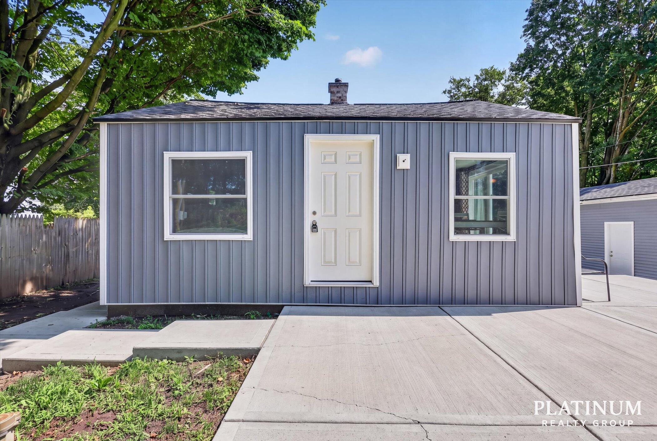 9106 Byron Center Avenue SW