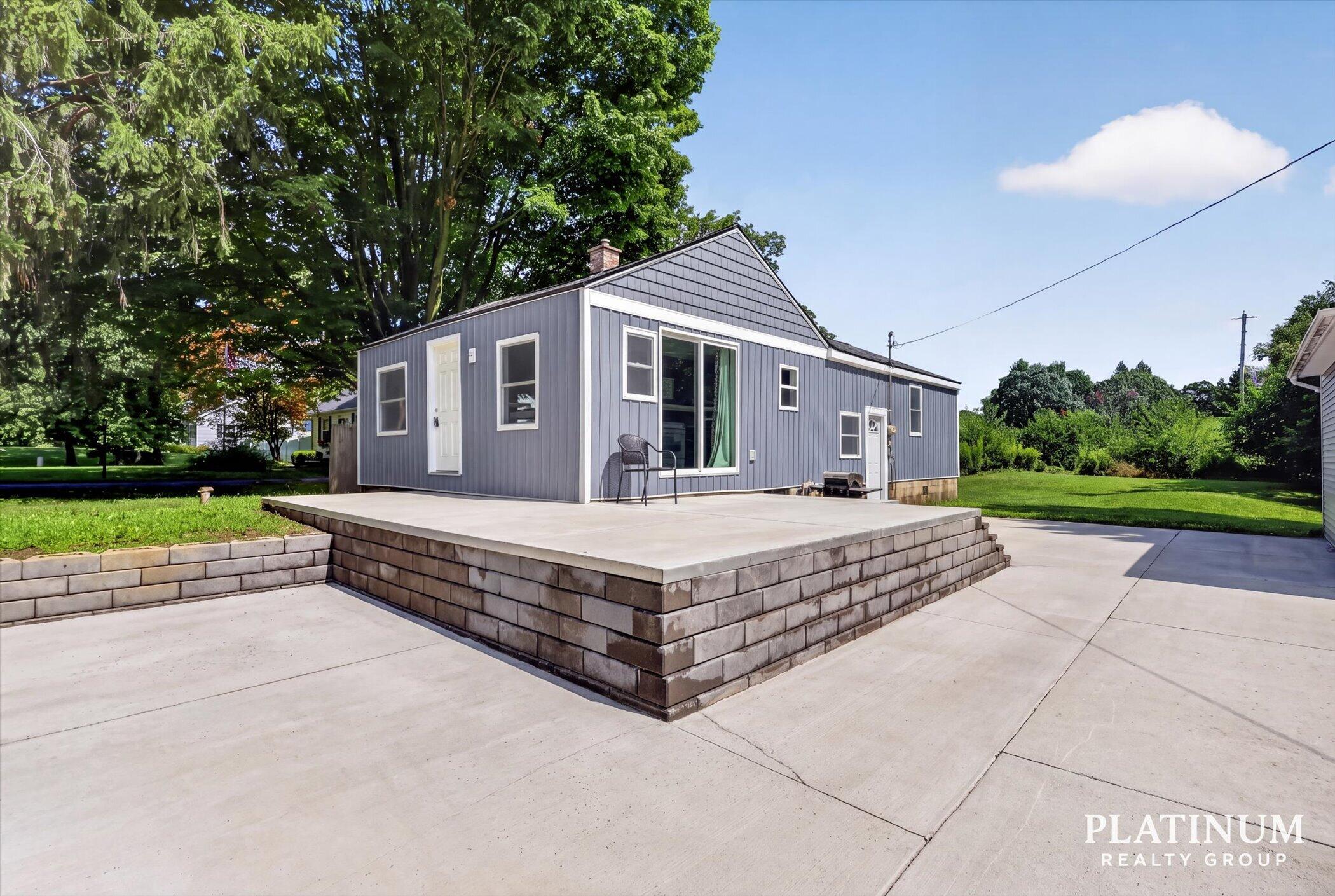 9106 Byron Center Avenue SW