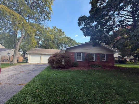 2734 RENSHAW DR, TROY, MI 48085 - Image 0aa3fd036a1900da4015571e95b2cfa4/3445802624