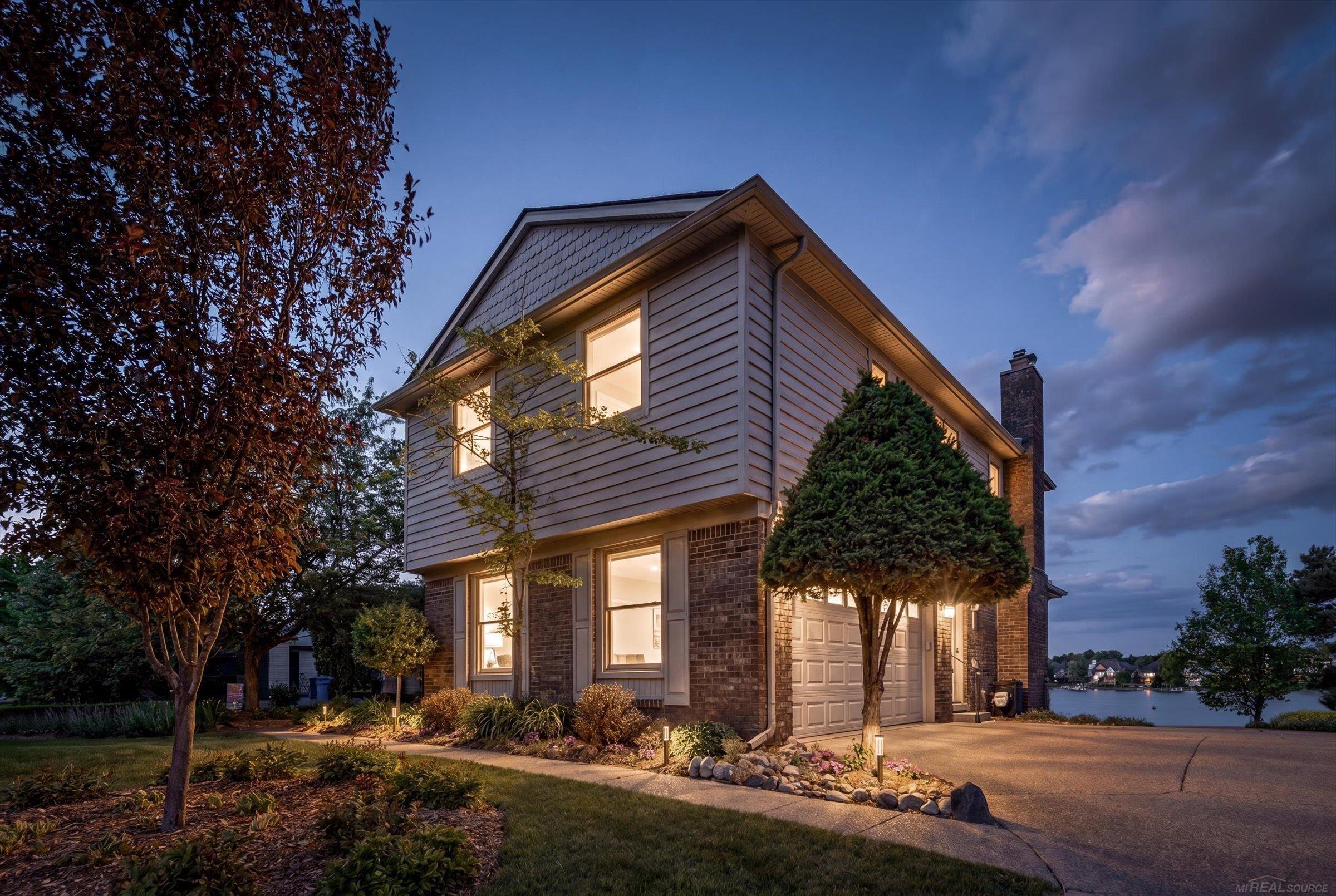 400 Lakes Edge Drive