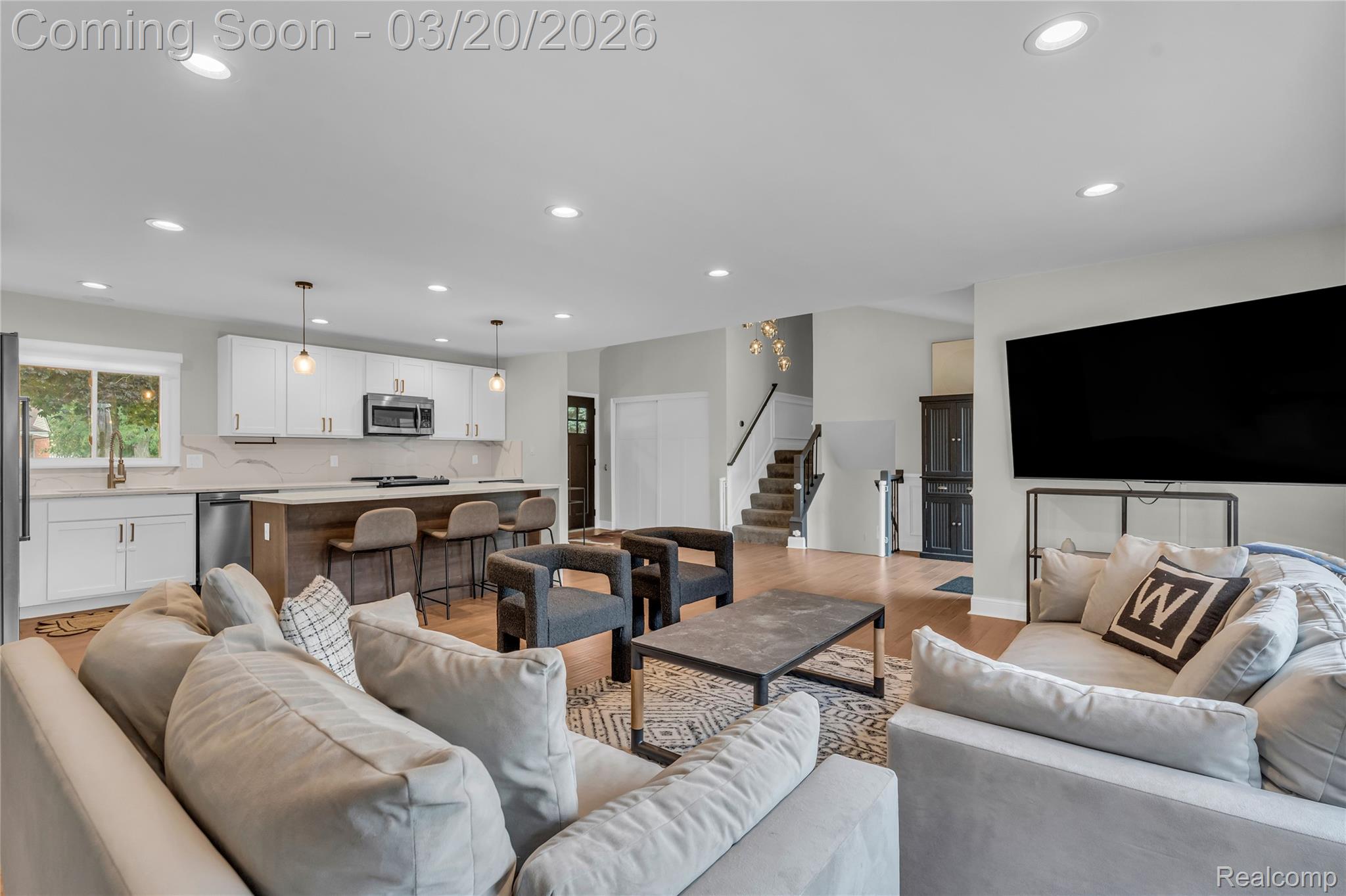 6736 Timber Ridge Drive