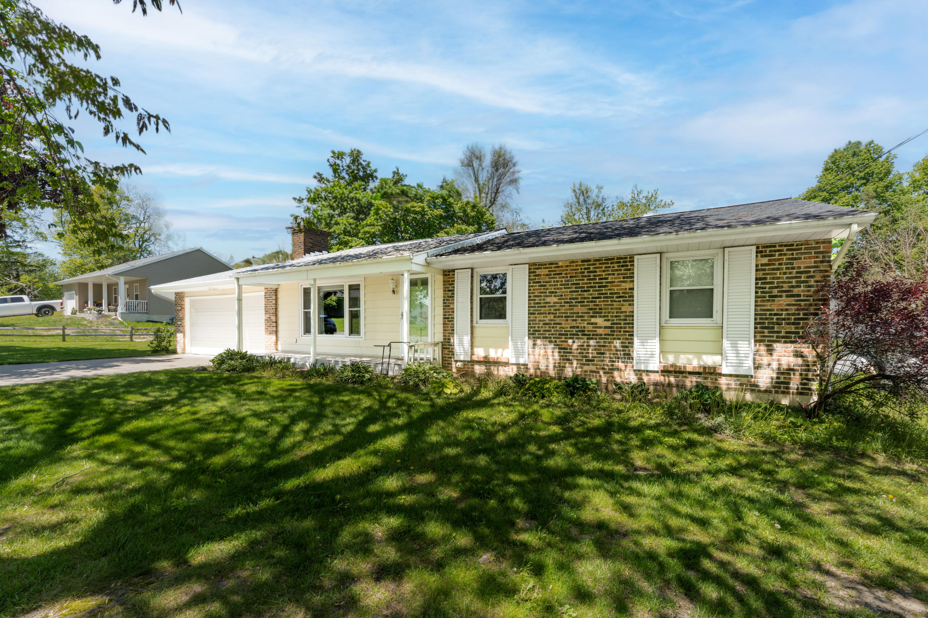 407 E Lincoln Street