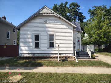 44 Union Street Mt Clemens City MI 48043