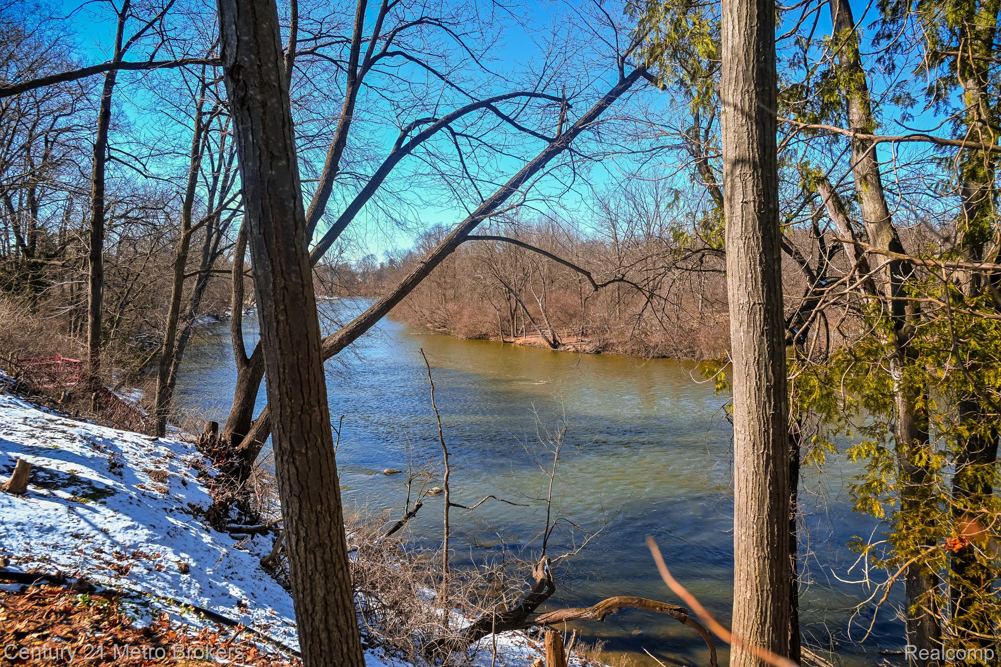 433 Dutch Mill Drive