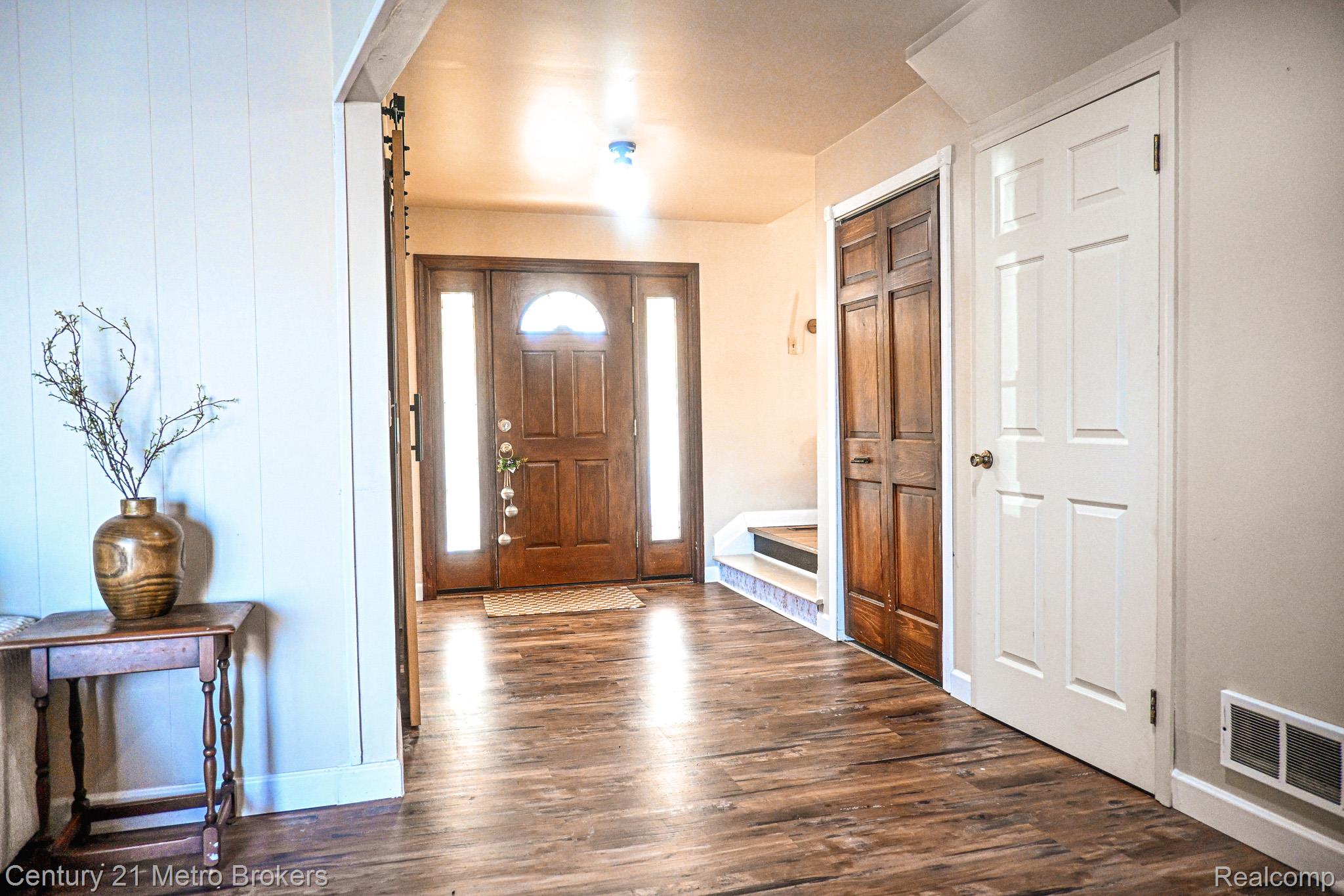 433 Dutch Mill Drive