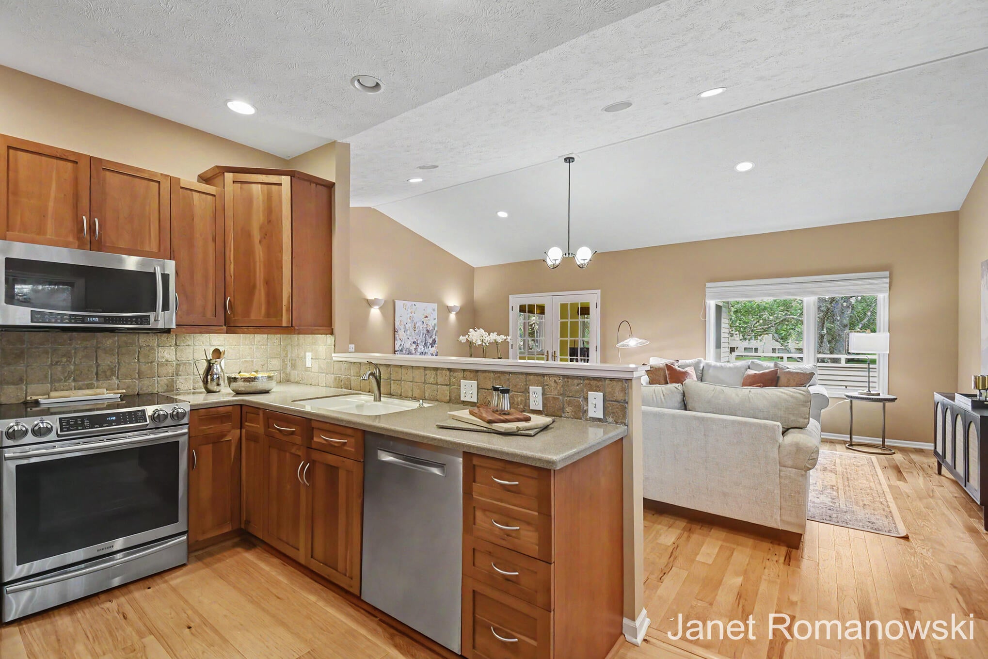 1297 Gleneagle Place