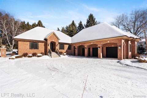 4525 Mapleton Drive Genoa Township MI 48843
