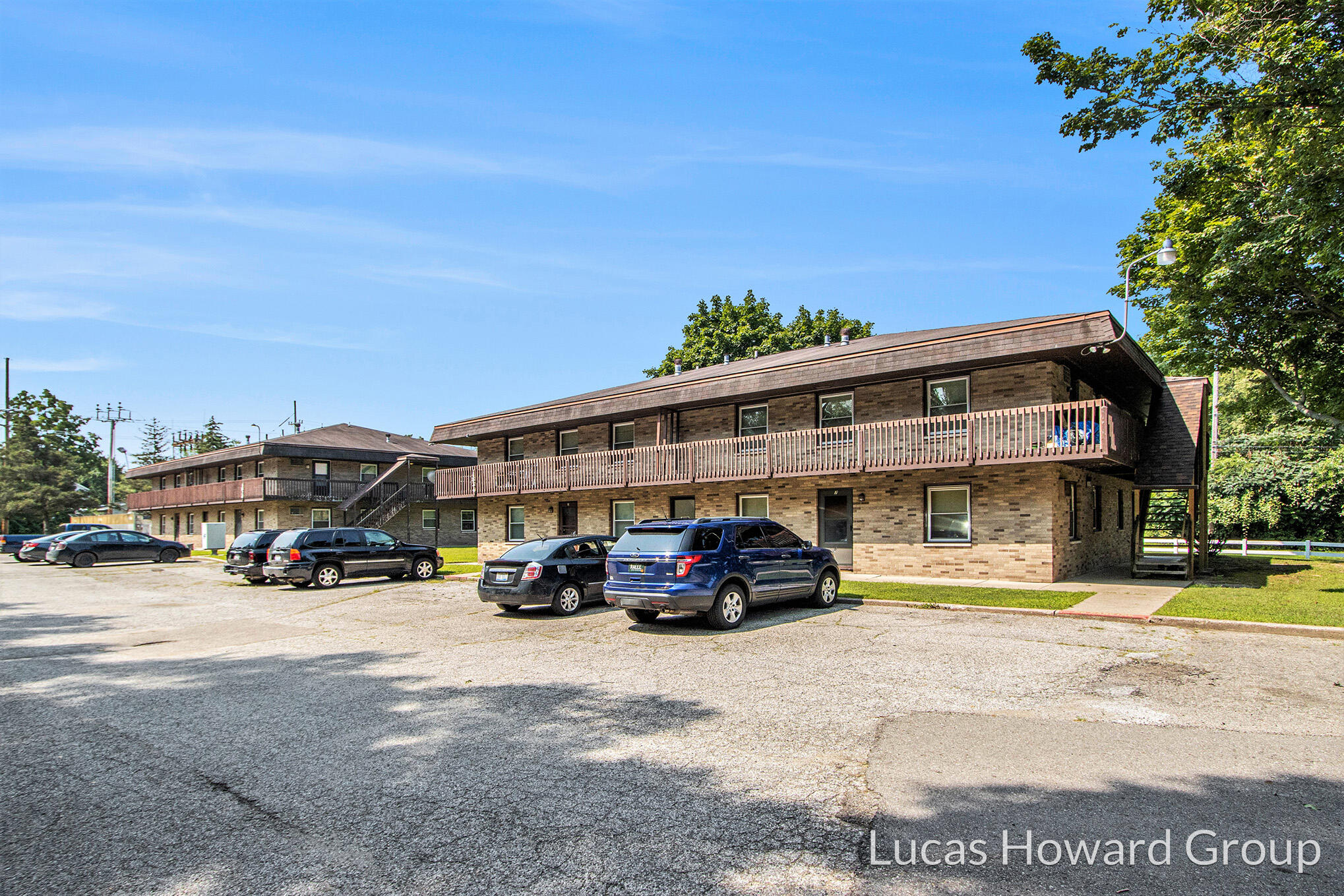 1826/1818 Sunnyside Drive