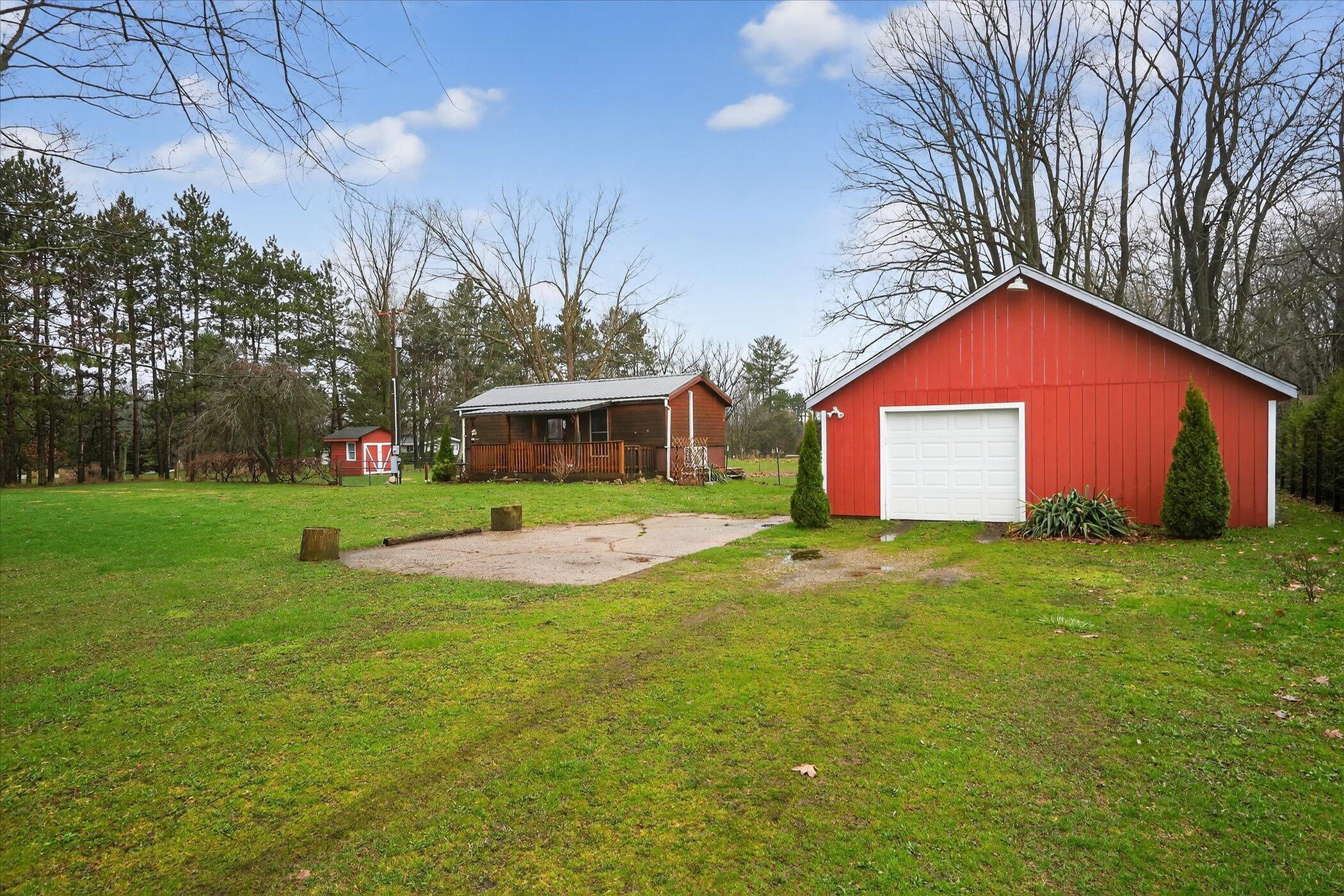 5135 11 Mile Road