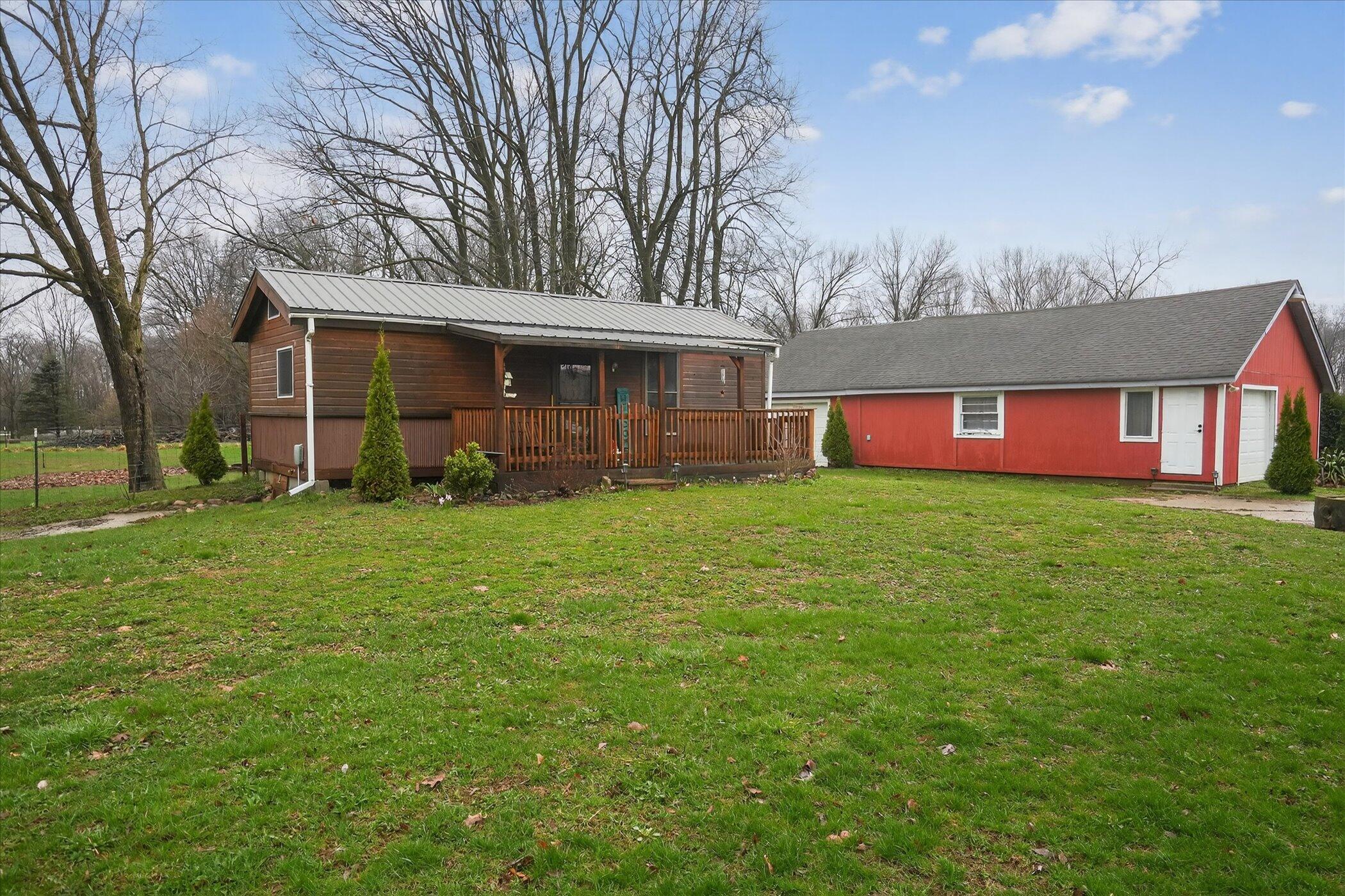 5135 11 Mile Road